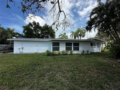 1703 Center Road Terra Ceia FL 34250