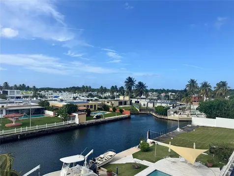 Vistamar Marina Este Jaen Street Carolina PR 00983