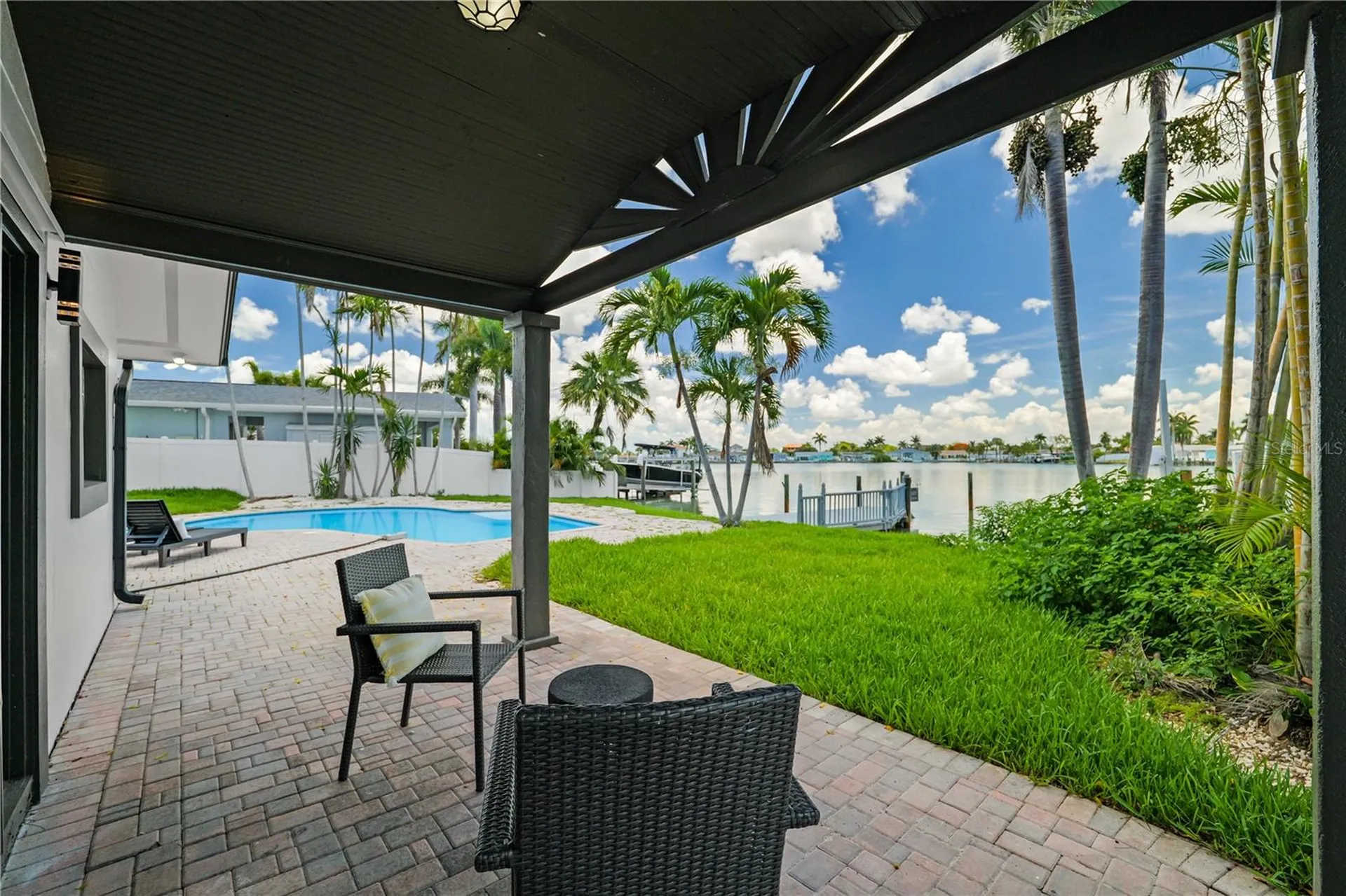 7905 9th Avenue S St Petersburg FL 33707