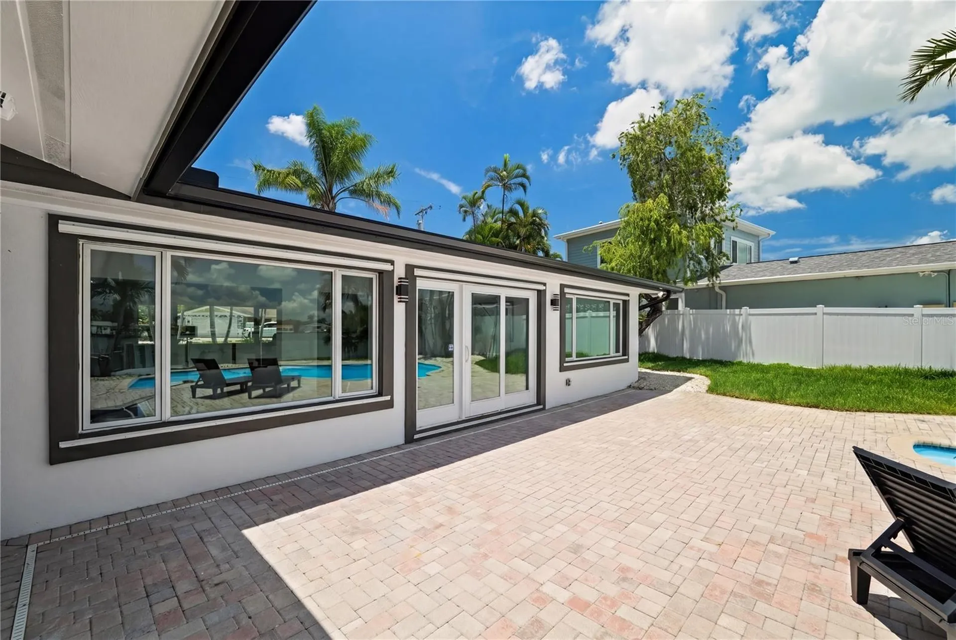 7905 9th Avenue S St Petersburg FL 33707