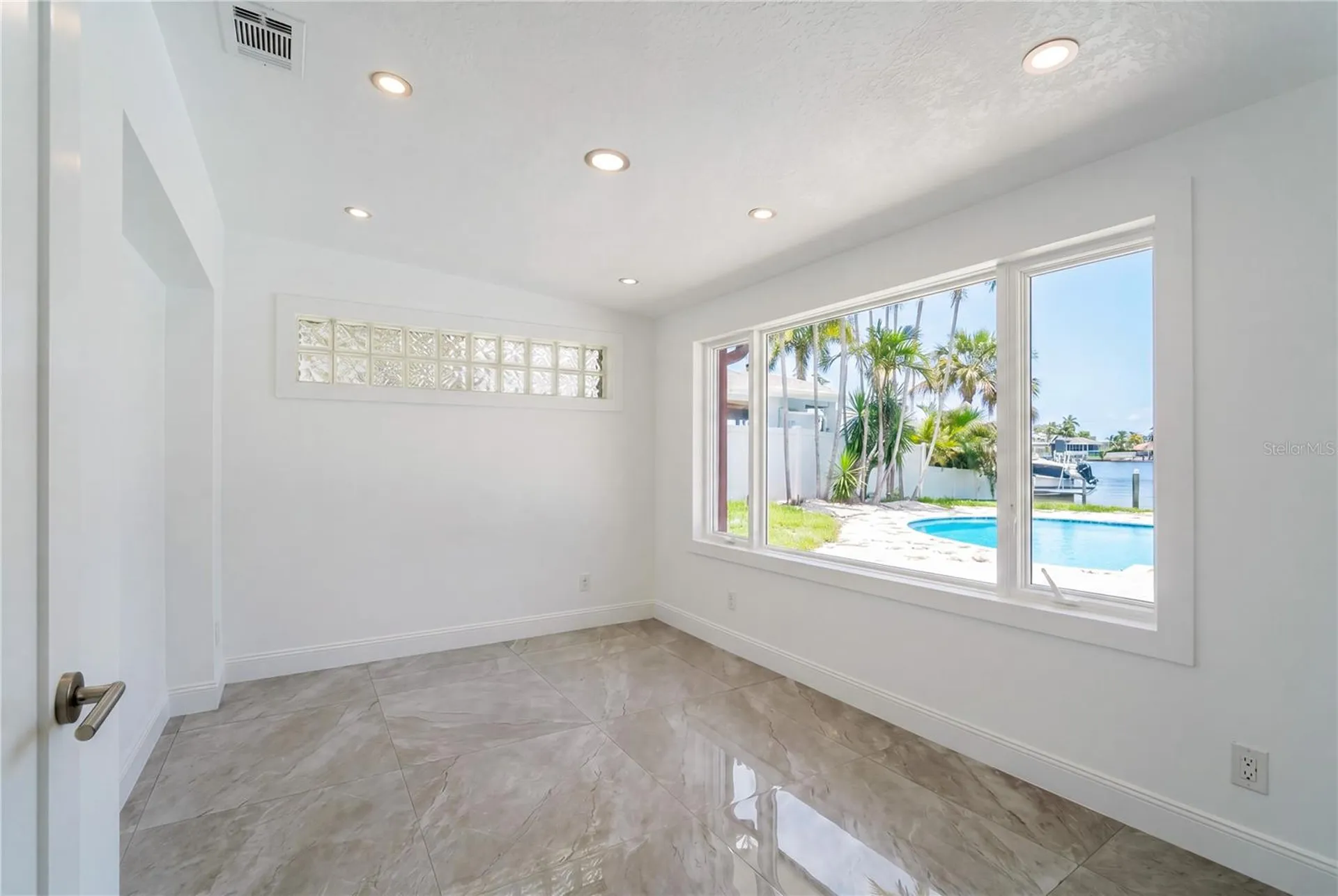 7905 9th Avenue S St Petersburg FL 33707