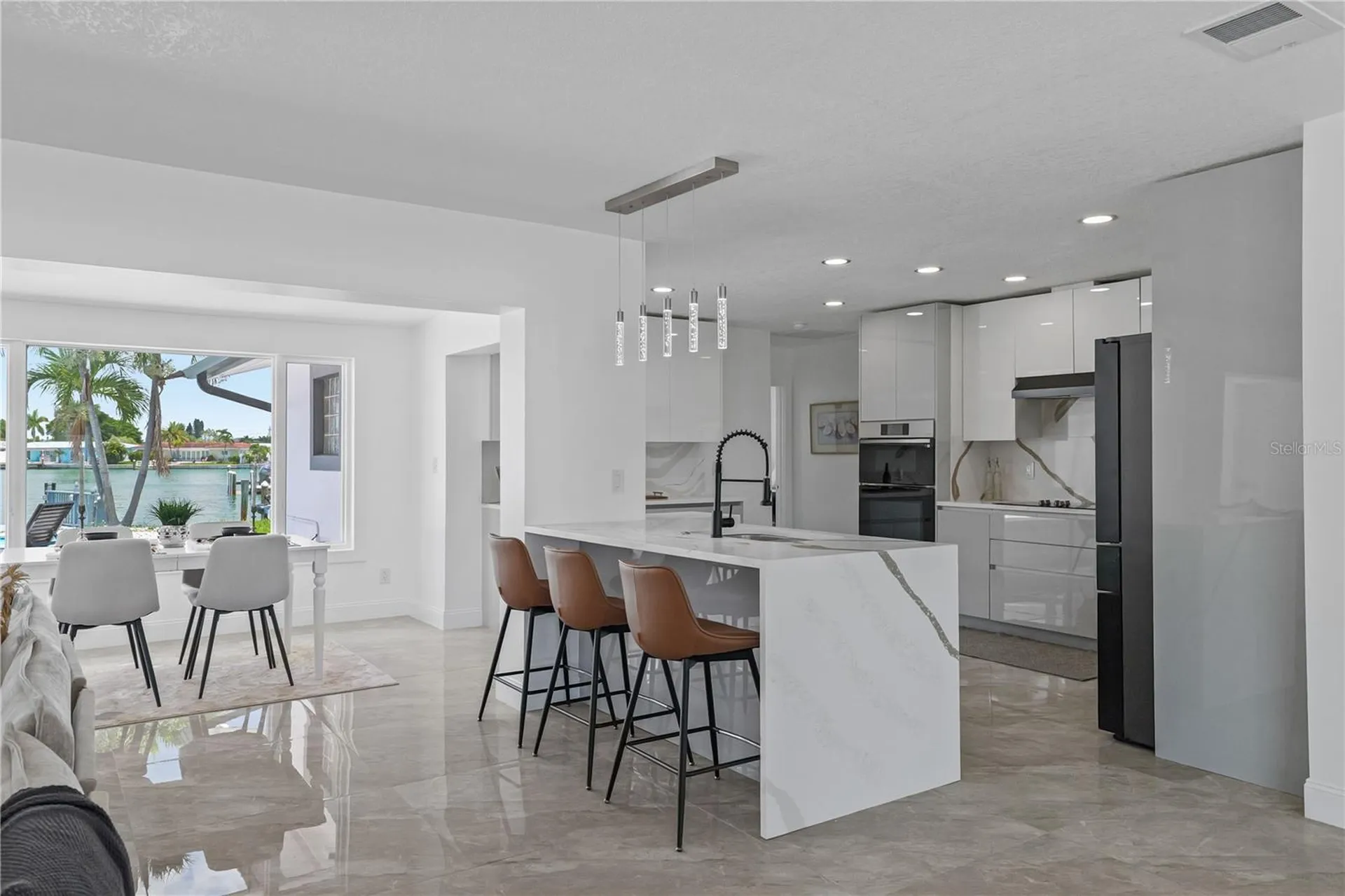 7905 9th Avenue S St Petersburg FL 33707
