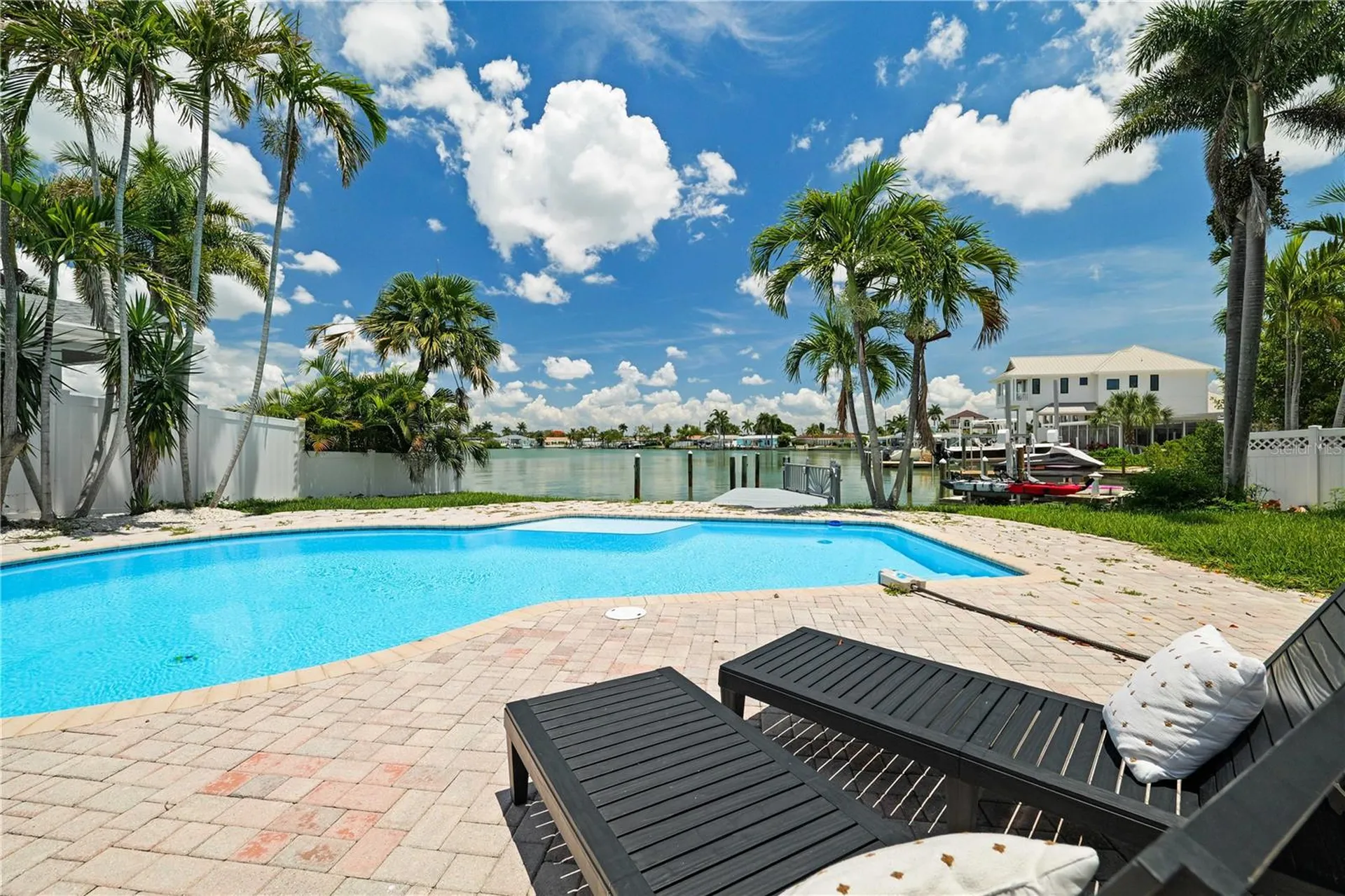 7905 9th Avenue S St Petersburg FL 33707