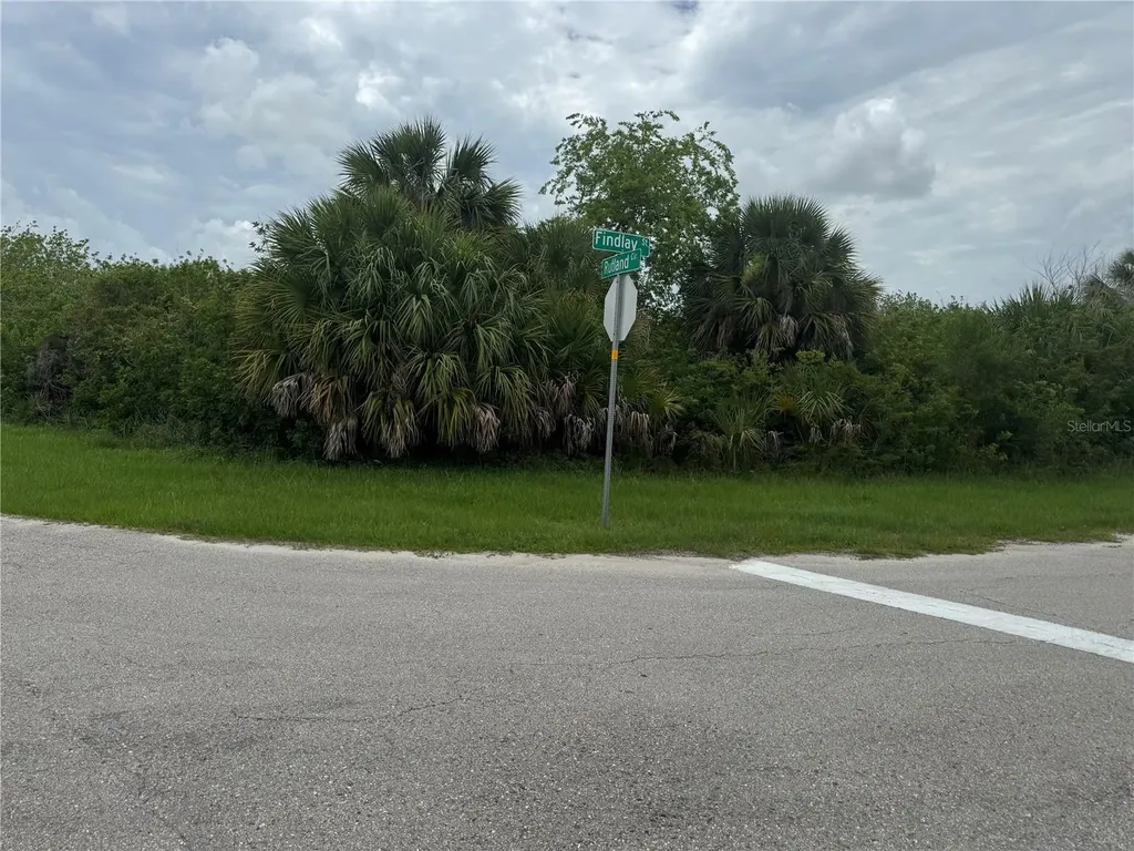 379 Findlay Street Port Charlotte FL 33954