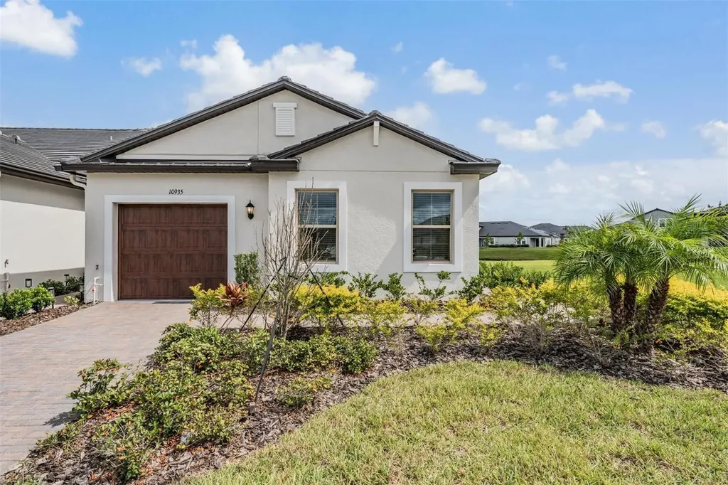 10935 Gable Dig Loop San Antonio FL 33576