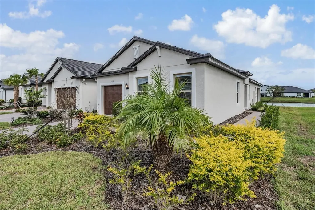 10935 Gable Dig Loop San Antonio FL 33576