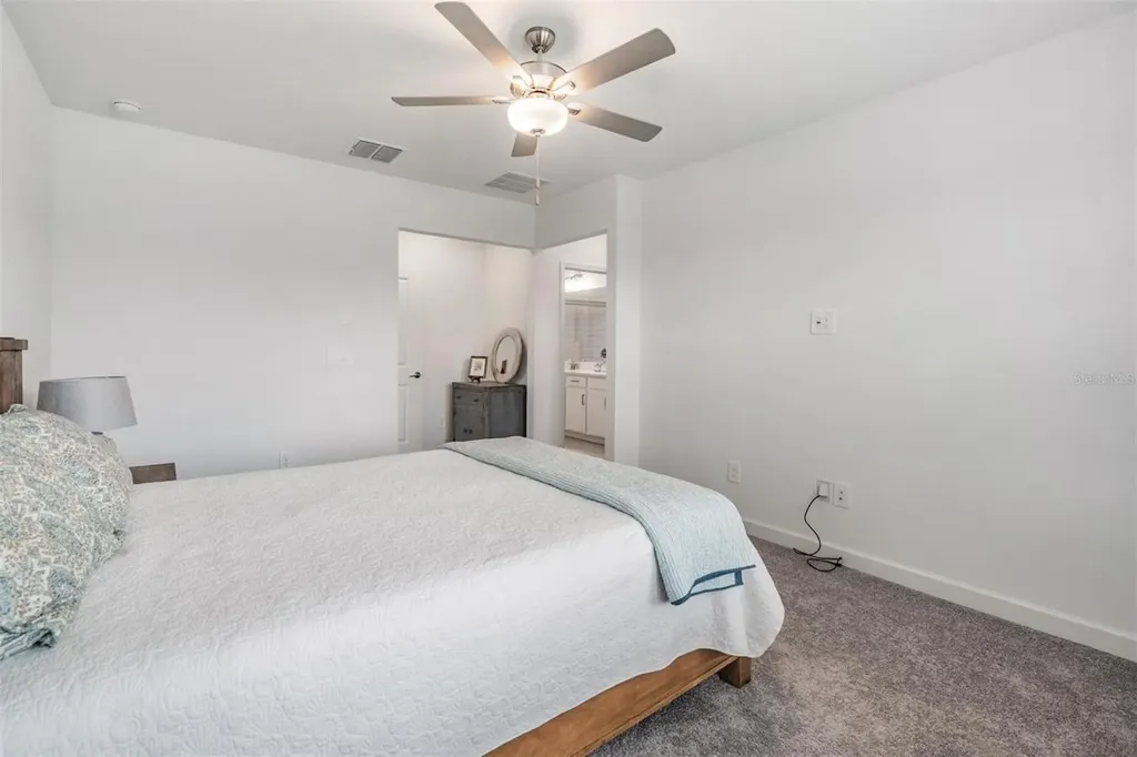 10935 Gable Dig Loop San Antonio FL 33576