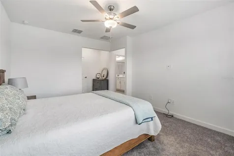 10935 Gable Dig Loop San Antonio FL 33576