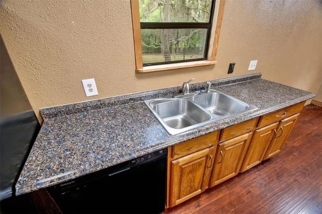 156 Kingfish Road Pomona Park FL 32181