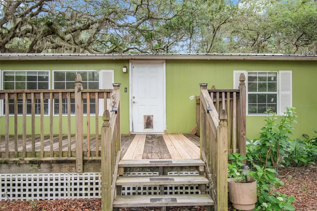 156 Kingfish Road Pomona Park FL 32181