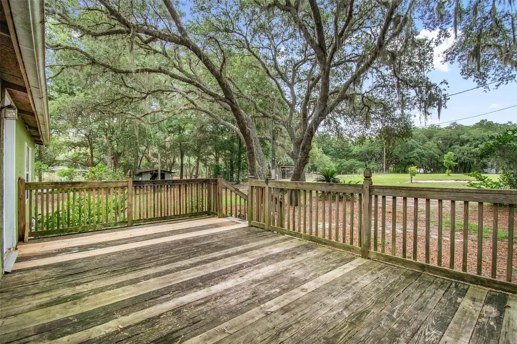 156 Kingfish Road Pomona Park FL 32181
