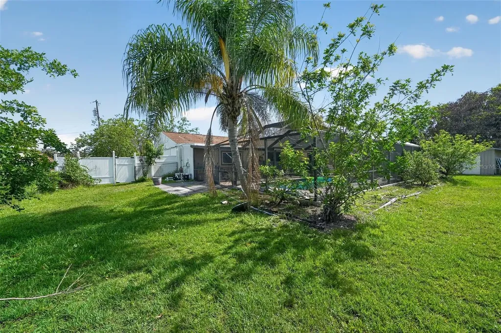 2832 SE Gantry Court Port St Lucie FL 34952