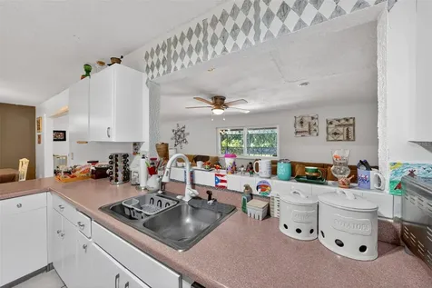 2832 SE Gantry Court Port St Lucie FL 34952