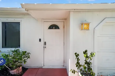 2832 SE Gantry Court Port St Lucie FL 34952
