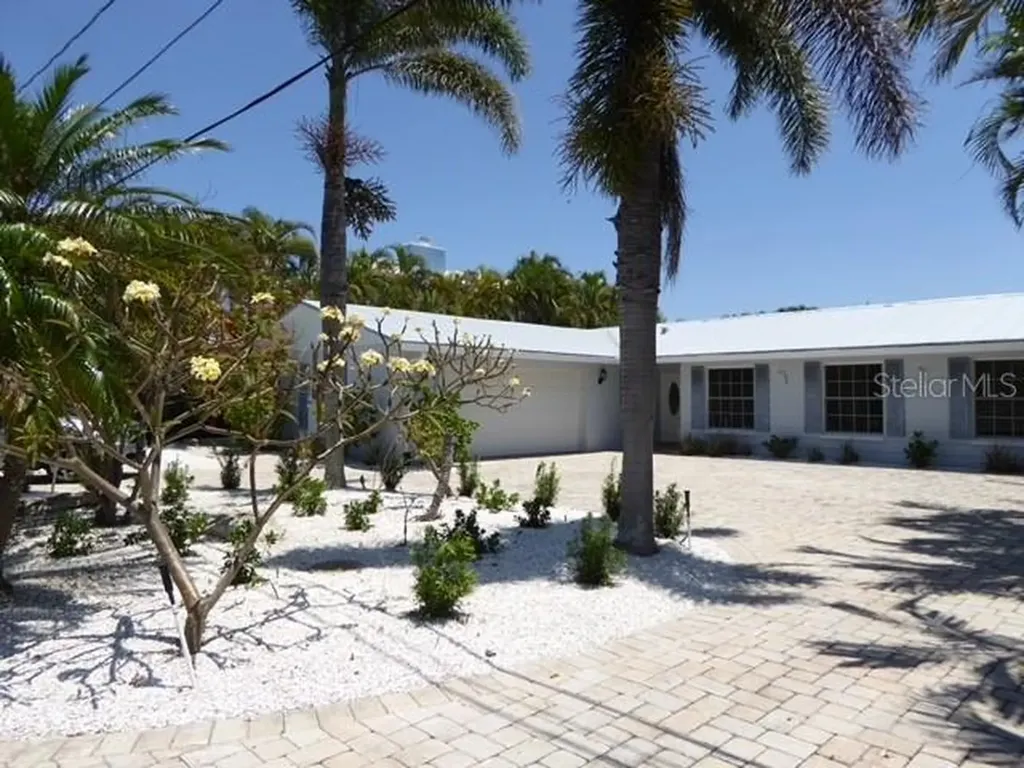 12055 4th Street E Treasure Island FL 33706