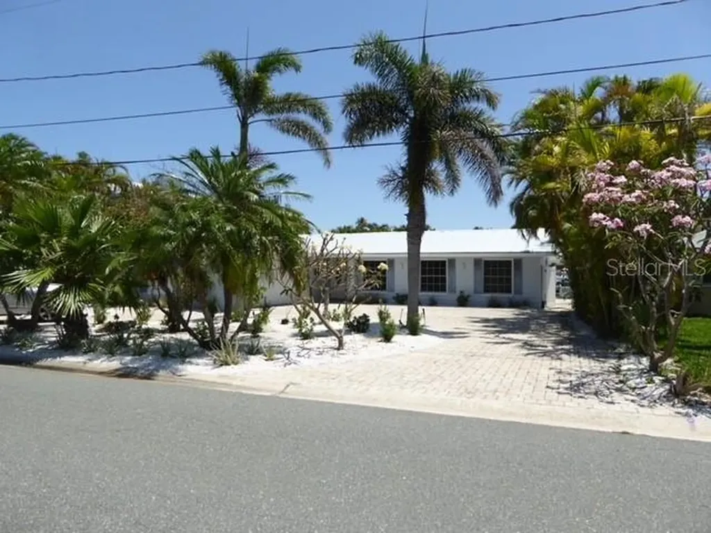 12055 4th Street E Treasure Island FL 33706