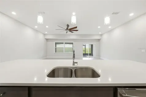 2524 Carriage Pointe Loop Apopka FL 32712