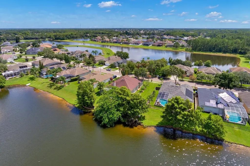 13903 Bluewater Circle Orlando FL 32828