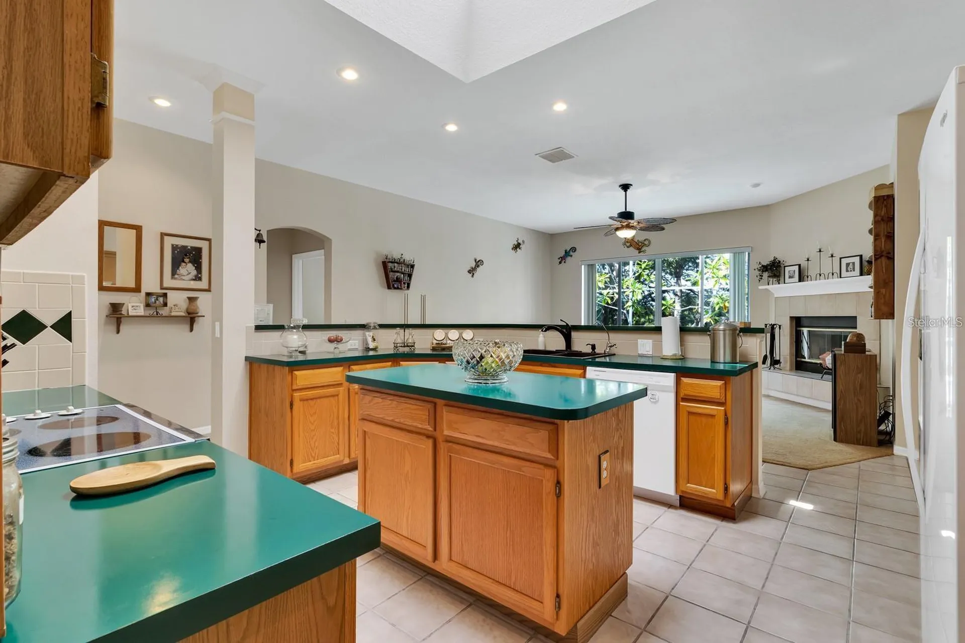 13903 Bluewater Circle Orlando FL 32828