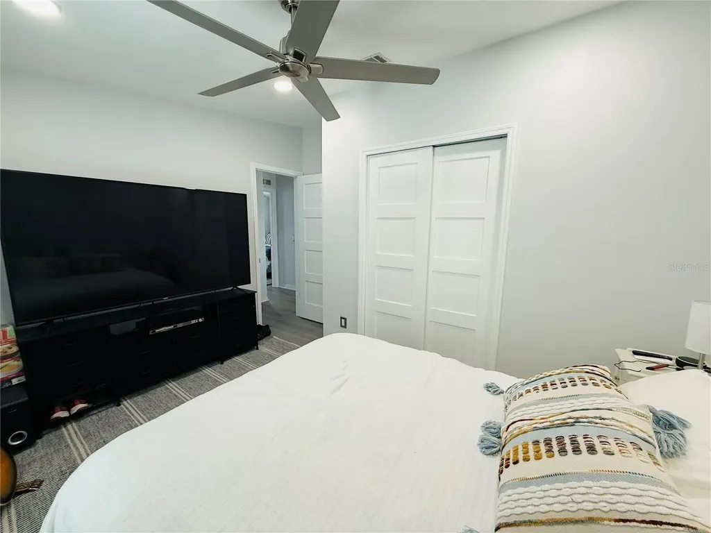 4851 W Gandy Boulevard Tampa FL 33611