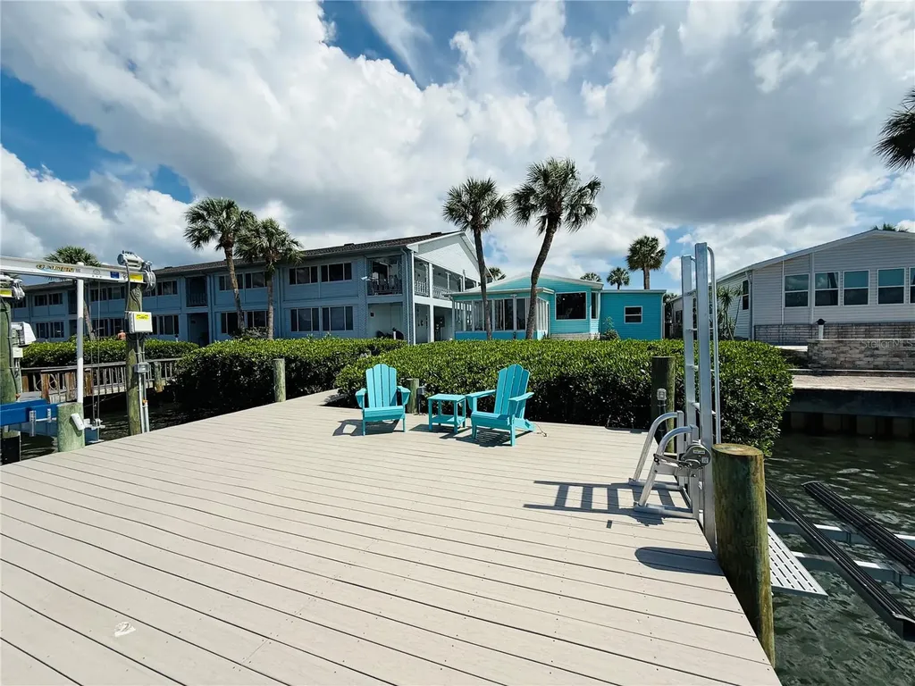 4851 W Gandy Boulevard Tampa FL 33611