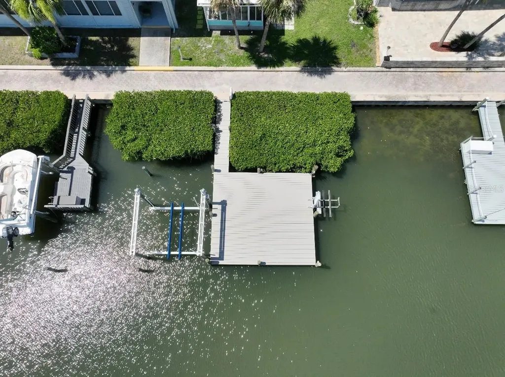 4851 W Gandy Boulevard Tampa FL 33611