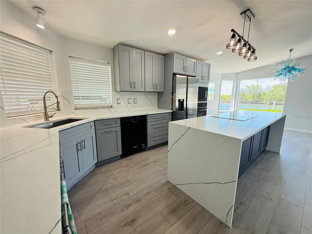 4851 W Gandy Boulevard Tampa FL 33611