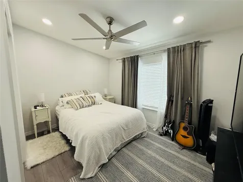 4851 W Gandy Boulevard Tampa FL 33611