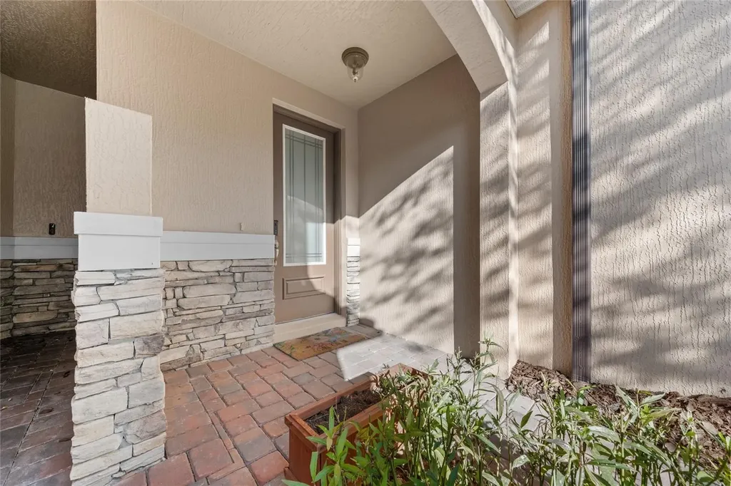 8439 Kelsall Drive Orlando FL 32832
