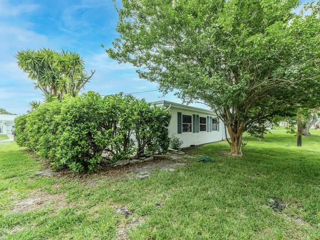 14070 90th Avenue Seminole FL 33776