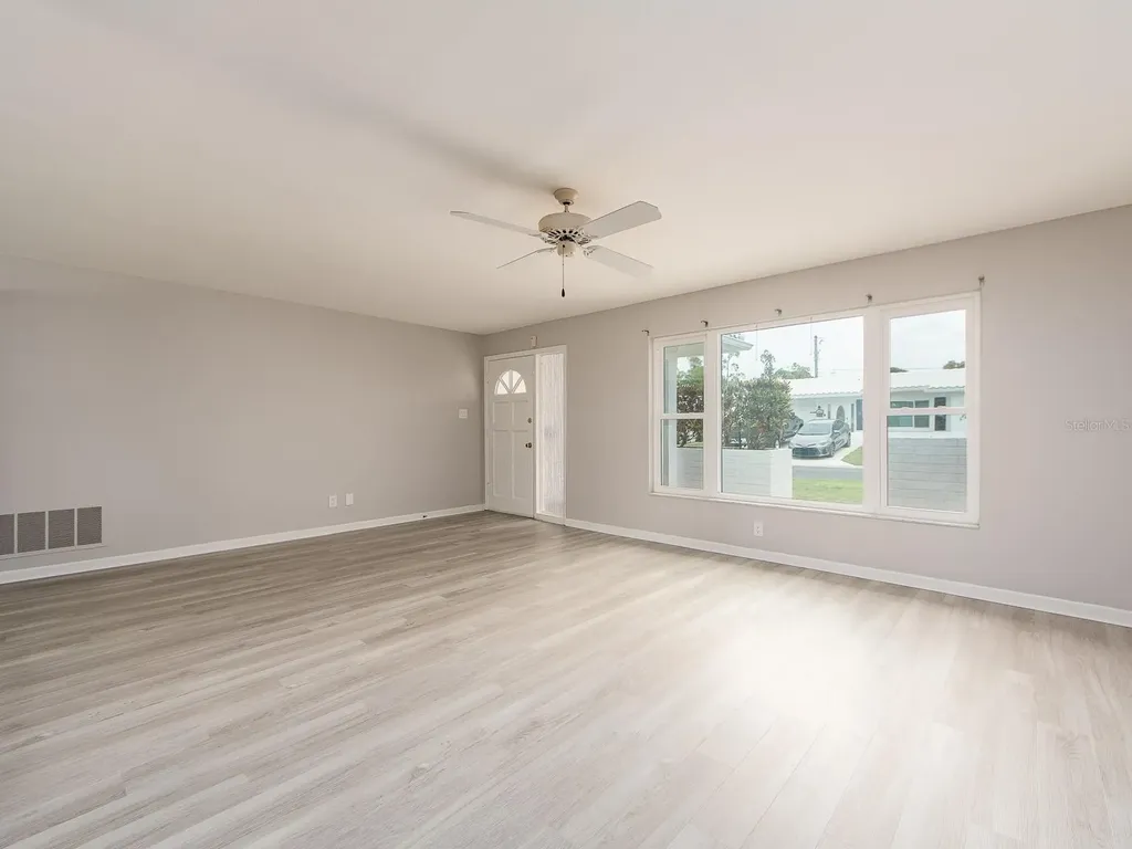 14070 90th Avenue Seminole FL 33776