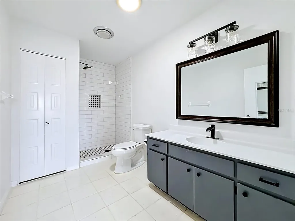 1620 Bentwood Drive Sun City Center FL 33573