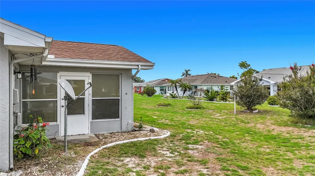 1620 Bentwood Drive Sun City Center FL 33573