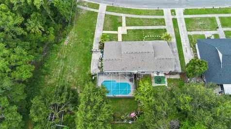 16205 Copperfield Drive Tampa FL 33618