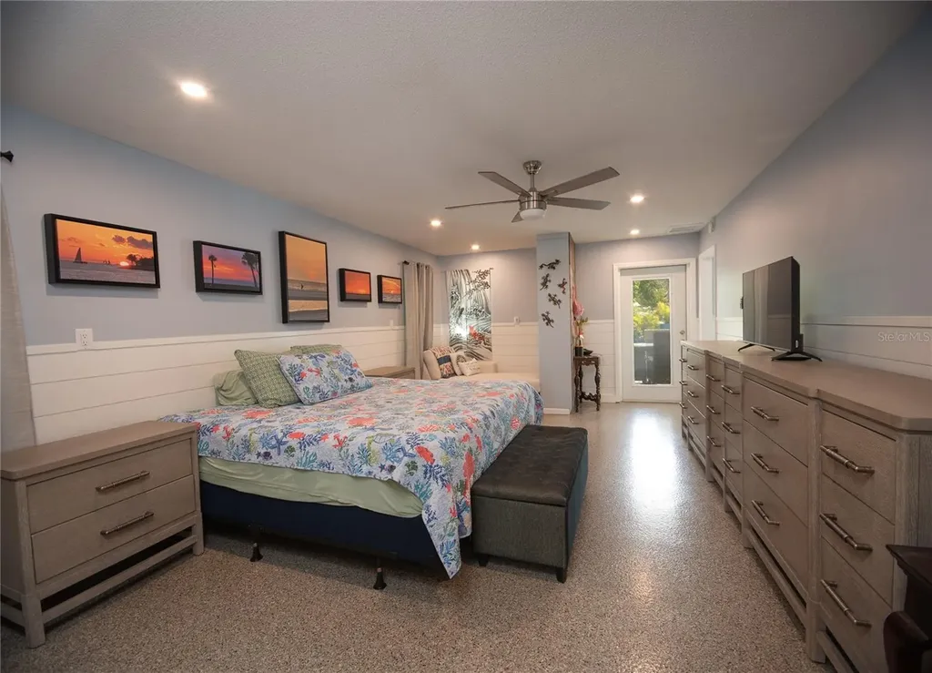 4925 Primrose Path Sarasota FL 34242