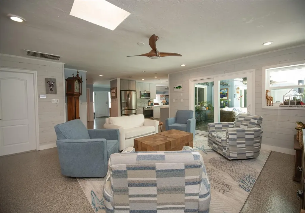 4925 Primrose Path Sarasota FL 34242