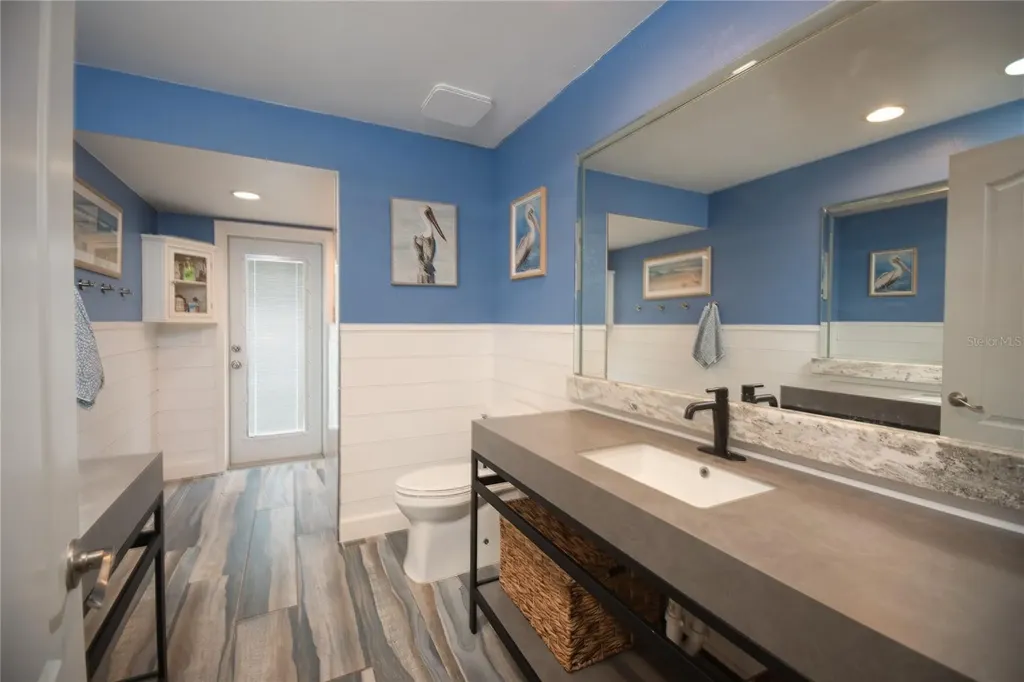 4925 Primrose Path Sarasota FL 34242