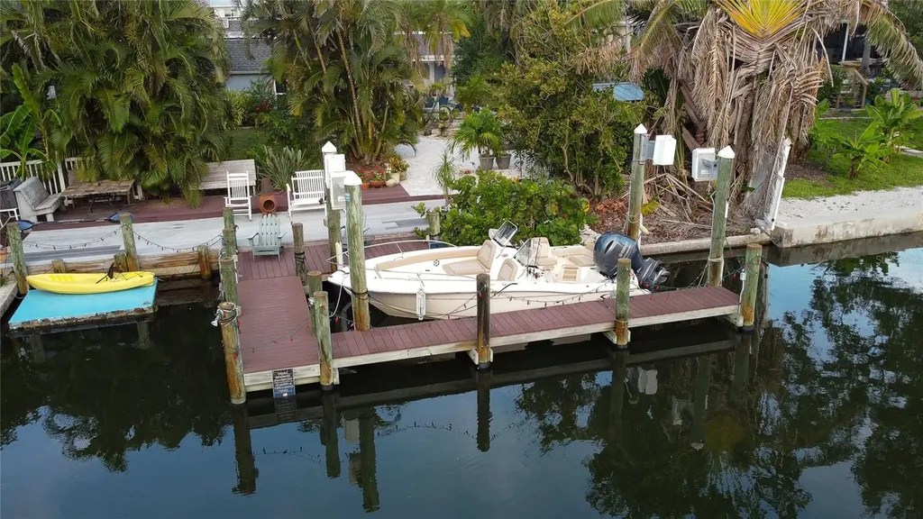 4925 Primrose Path Sarasota FL 34242