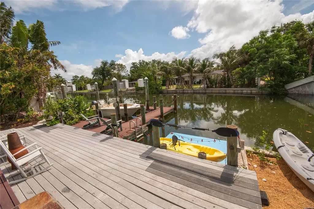 4925 Primrose Path Sarasota FL 34242