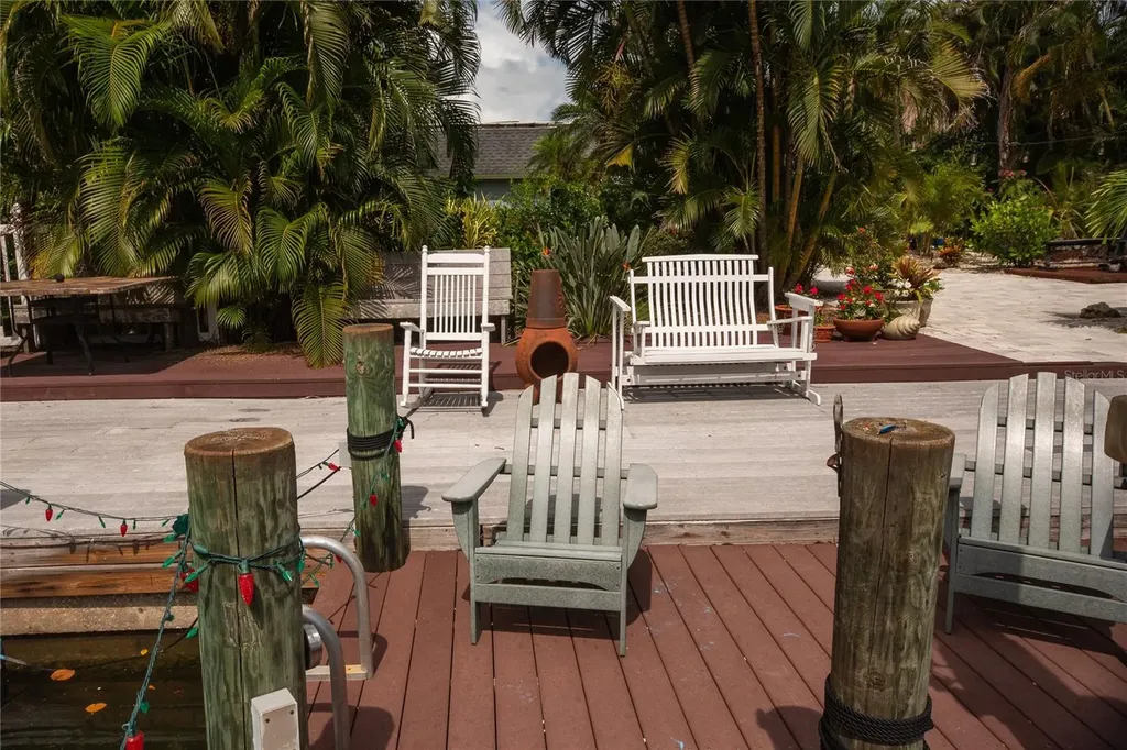 4925 Primrose Path Sarasota FL 34242