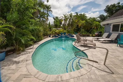 4925 Primrose Path Sarasota FL 34242