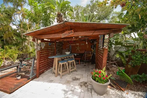 4925 Primrose Path Sarasota FL 34242