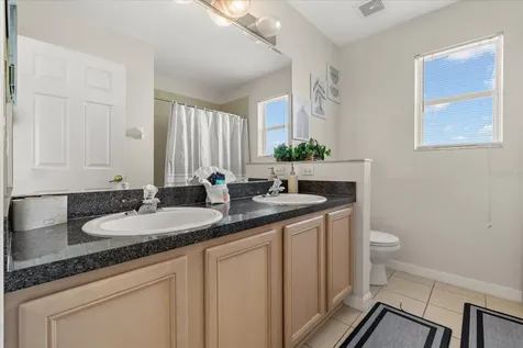 526 Windsor Place Davenport FL 33896