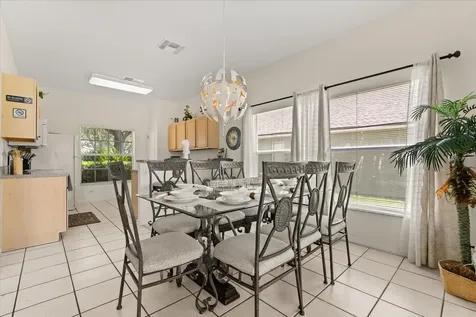 526 Windsor Place Davenport FL 33896