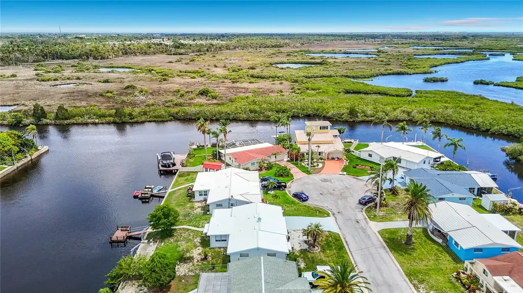 12524 5th Isle Hudson FL 34667