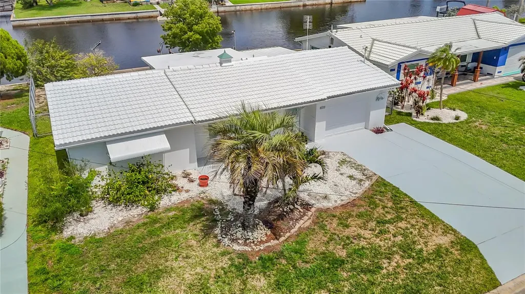 12524 5th Isle Hudson FL 34667