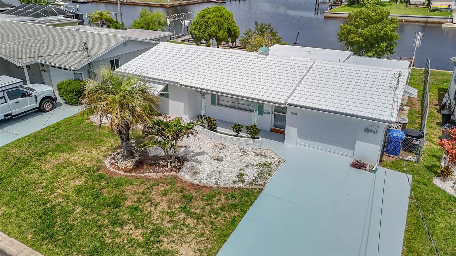 12524 5th Isle Hudson FL 34667