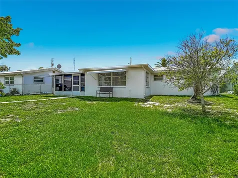 12524 5th Isle Hudson FL 34667