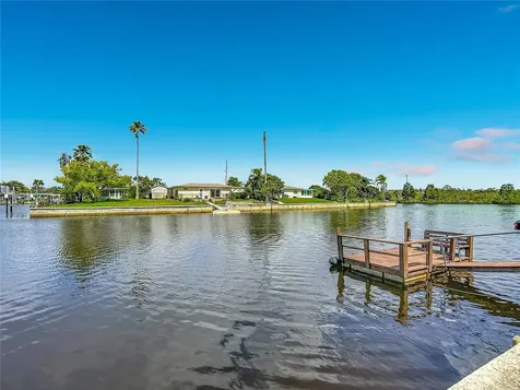 12524 5th Isle Hudson FL 34667