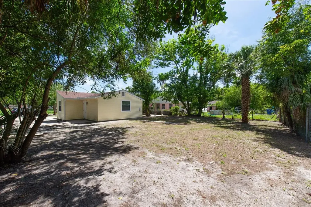4421 11th Avenue S St Petersburg FL 33711